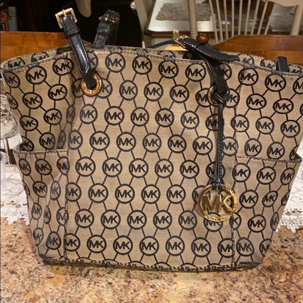 Michael kors bag